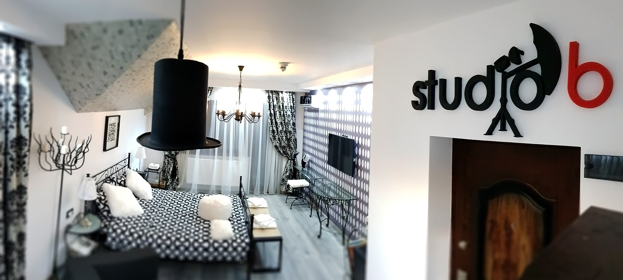 imagine de fundal studio B8